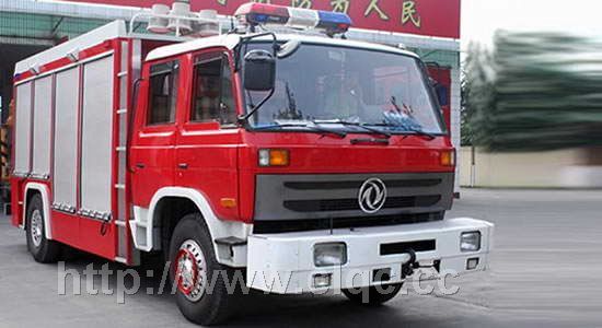 東風(fēng)153搶險(xiǎn)救援照明消防車